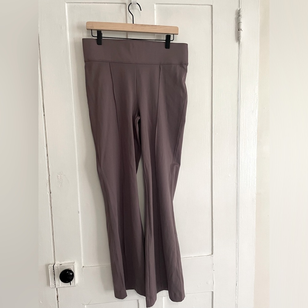 Mondetta Waist Control Trouser Leggings, Brown, Size Large, EUC!